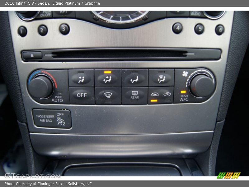 Liquid Platinum / Graphite 2010 Infiniti G 37 Sedan