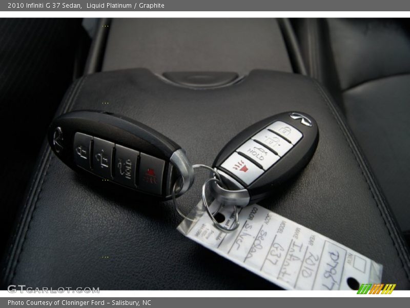 Liquid Platinum / Graphite 2010 Infiniti G 37 Sedan