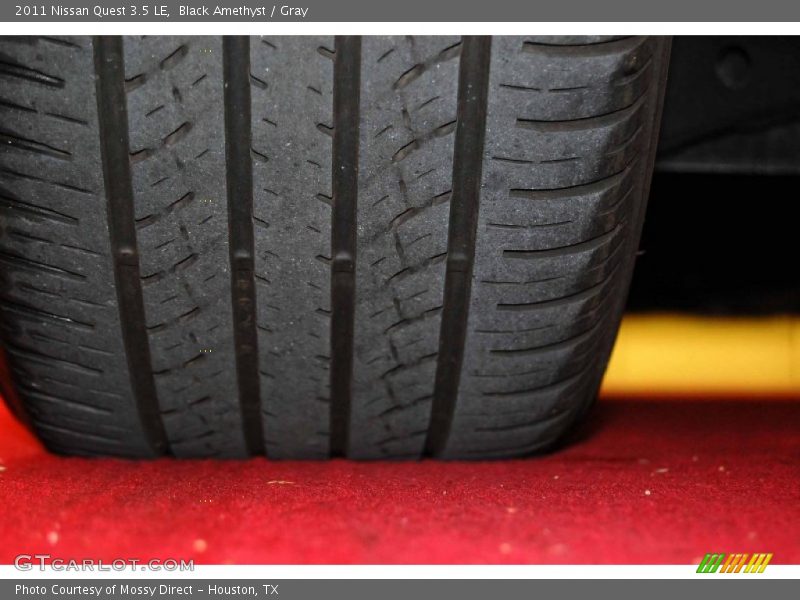 Black Amethyst / Gray 2011 Nissan Quest 3.5 LE