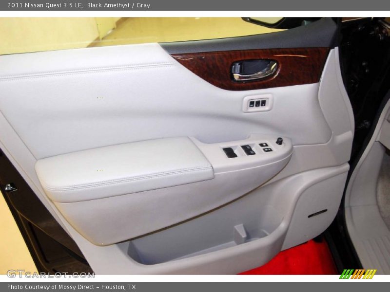 Black Amethyst / Gray 2011 Nissan Quest 3.5 LE