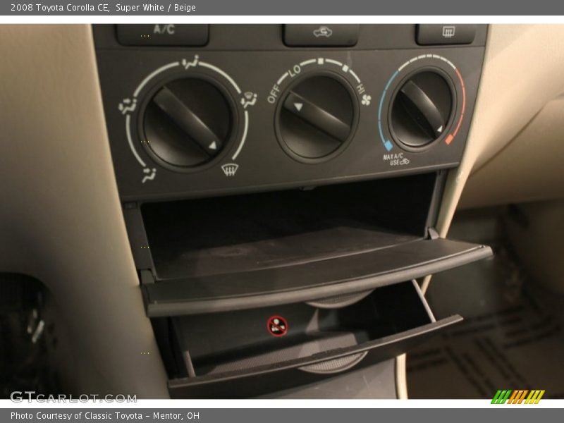 Super White / Beige 2008 Toyota Corolla CE