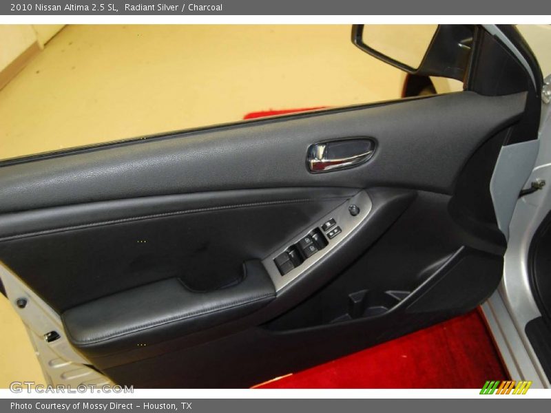 Radiant Silver / Charcoal 2010 Nissan Altima 2.5 SL