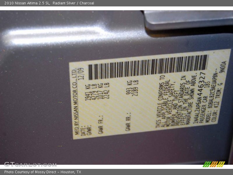 Radiant Silver / Charcoal 2010 Nissan Altima 2.5 SL