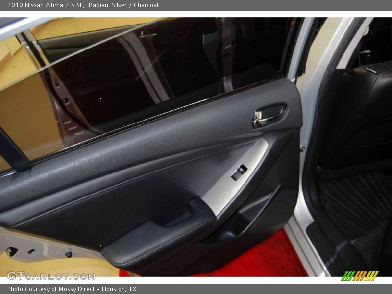 Radiant Silver / Charcoal 2010 Nissan Altima 2.5 SL