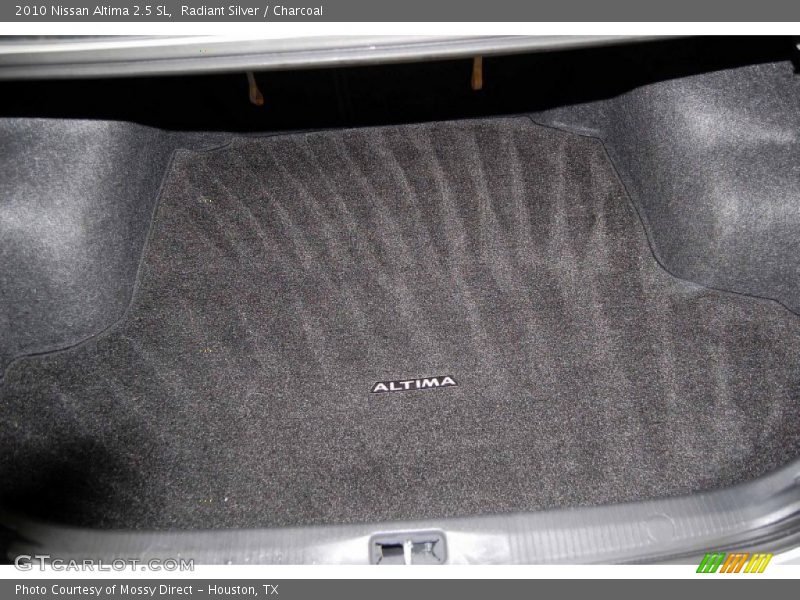 Radiant Silver / Charcoal 2010 Nissan Altima 2.5 SL