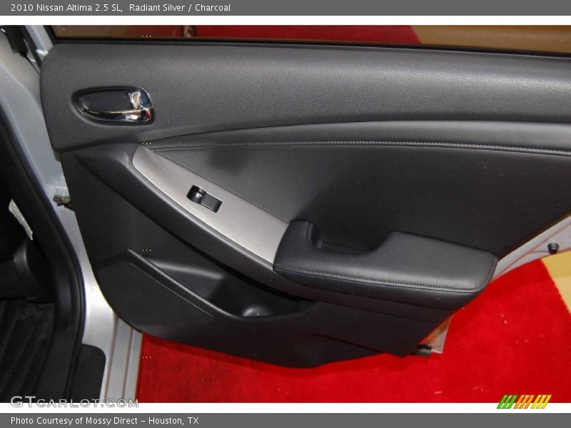Radiant Silver / Charcoal 2010 Nissan Altima 2.5 SL