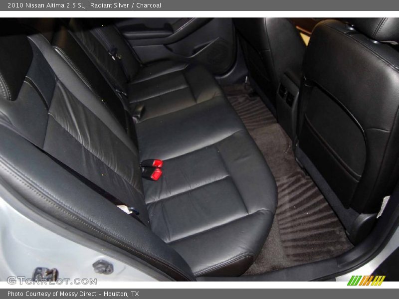 Radiant Silver / Charcoal 2010 Nissan Altima 2.5 SL