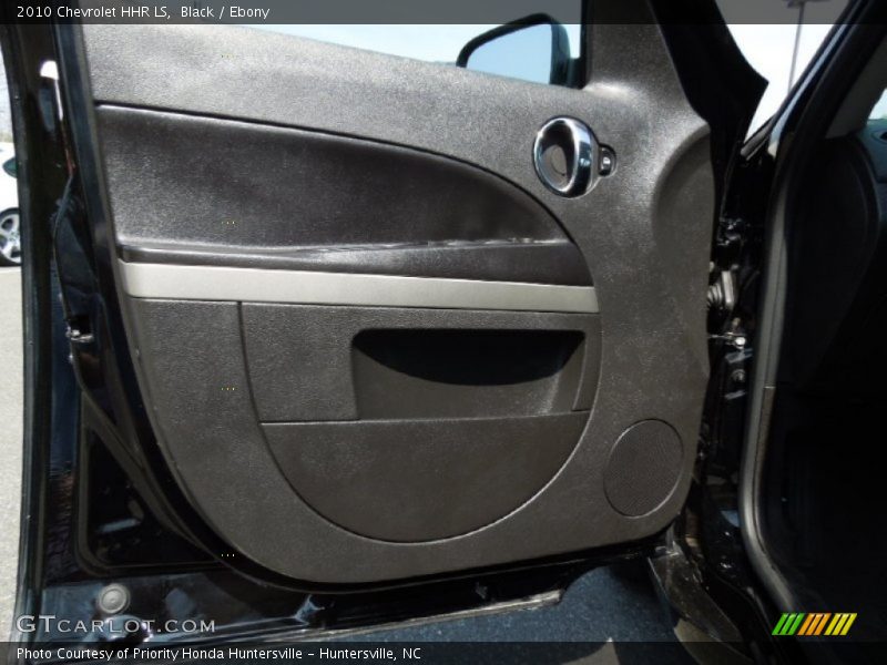 Black / Ebony 2010 Chevrolet HHR LS