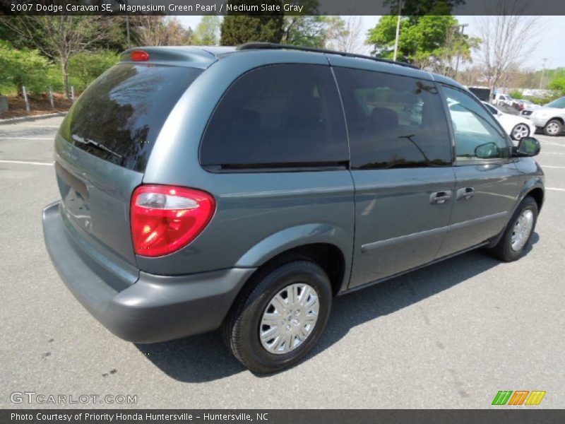 Magnesium Green Pearl / Medium Slate Gray 2007 Dodge Caravan SE