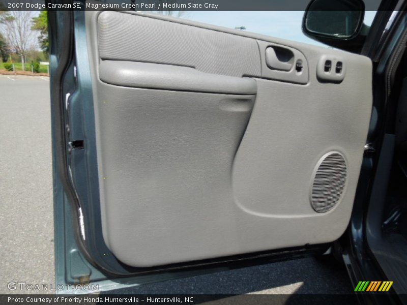 Magnesium Green Pearl / Medium Slate Gray 2007 Dodge Caravan SE