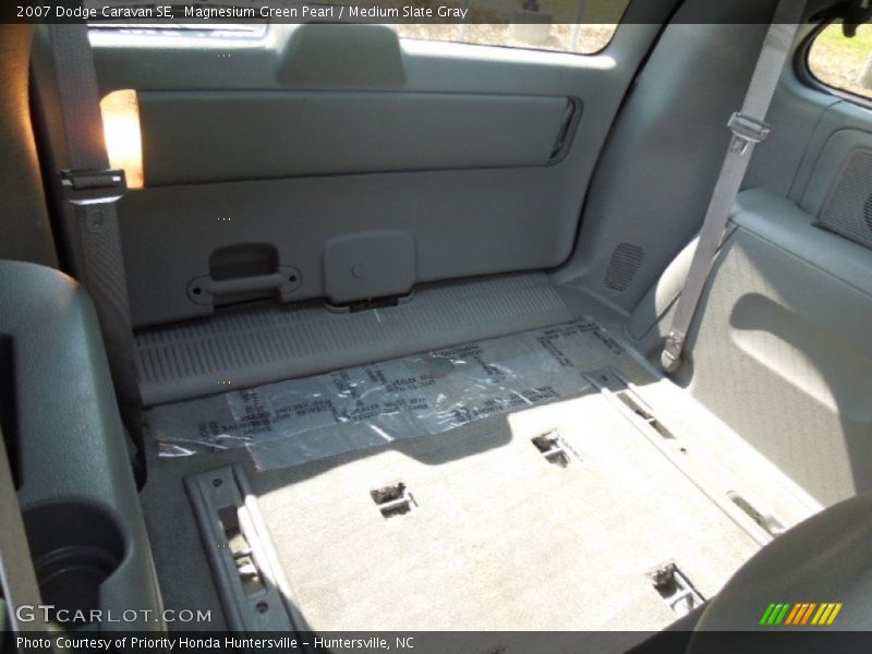 Magnesium Green Pearl / Medium Slate Gray 2007 Dodge Caravan SE