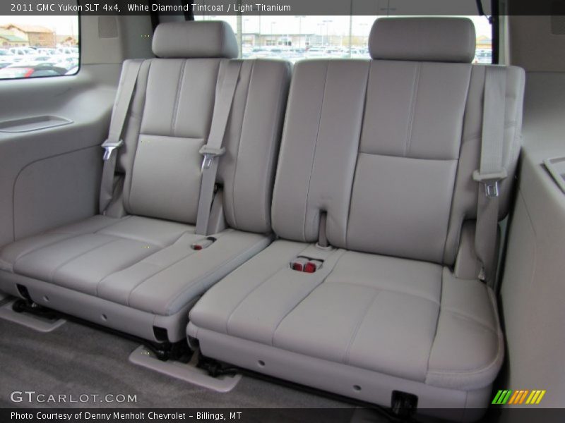White Diamond Tintcoat / Light Titanium 2011 GMC Yukon SLT 4x4