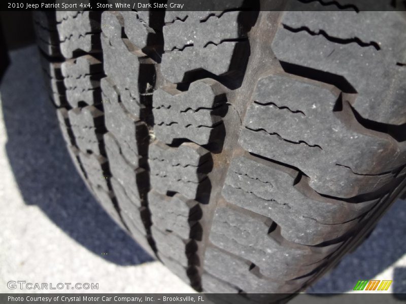 Stone White / Dark Slate Gray 2010 Jeep Patriot Sport 4x4