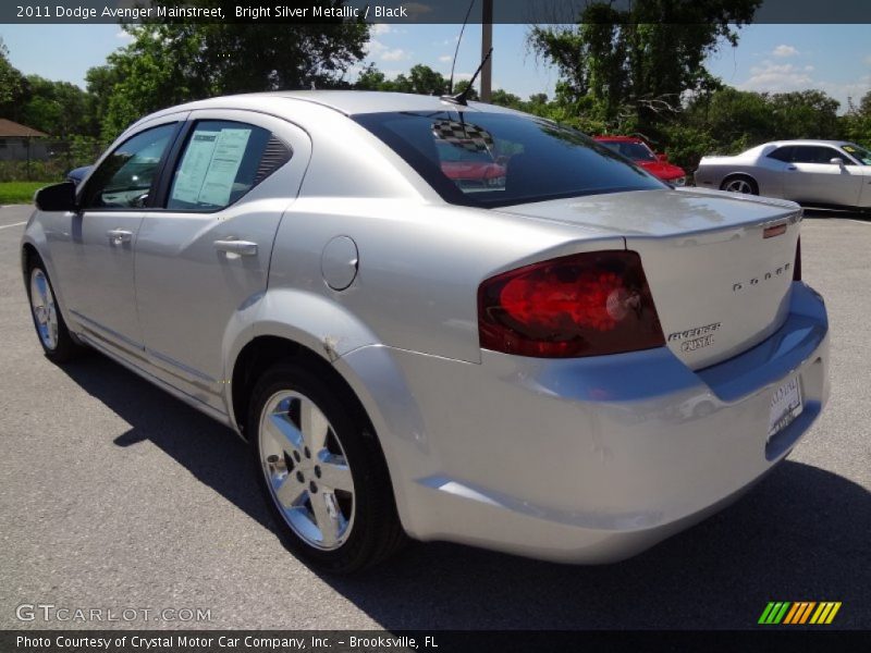 Bright Silver Metallic / Black 2011 Dodge Avenger Mainstreet