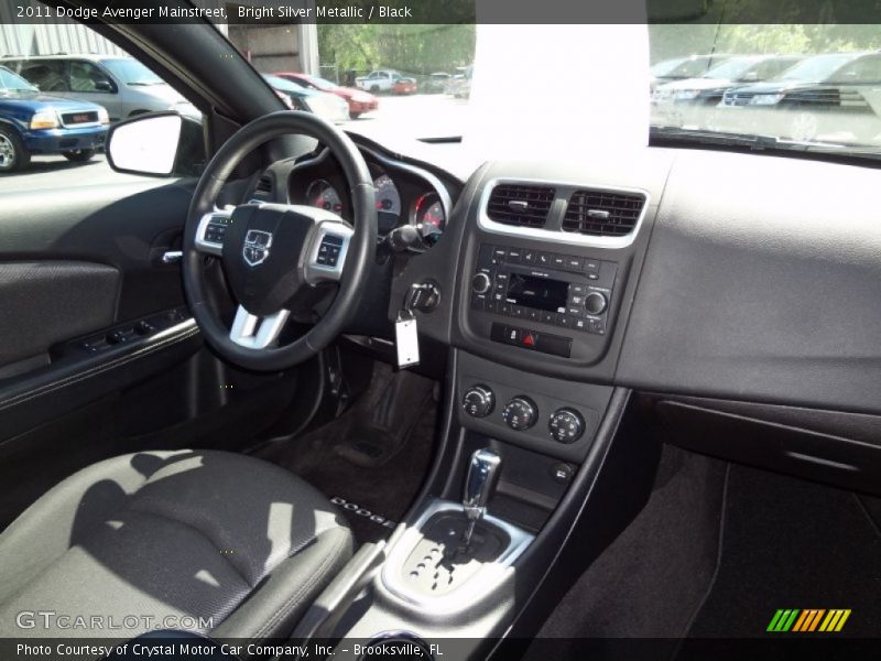 Bright Silver Metallic / Black 2011 Dodge Avenger Mainstreet
