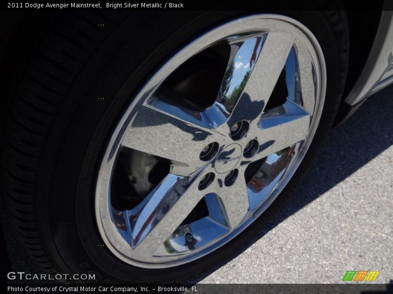 Bright Silver Metallic / Black 2011 Dodge Avenger Mainstreet