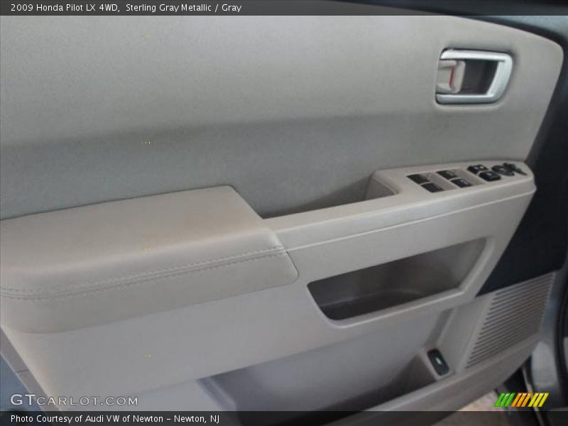Sterling Gray Metallic / Gray 2009 Honda Pilot LX 4WD
