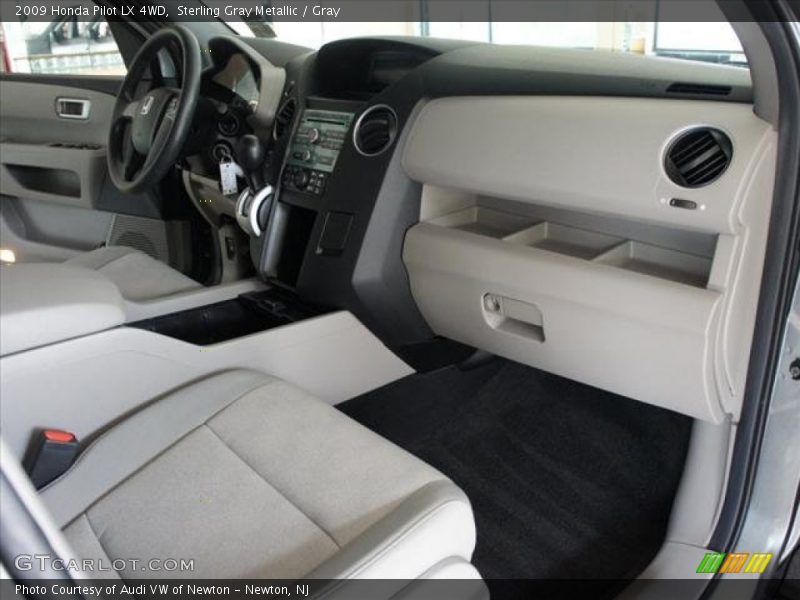 Sterling Gray Metallic / Gray 2009 Honda Pilot LX 4WD