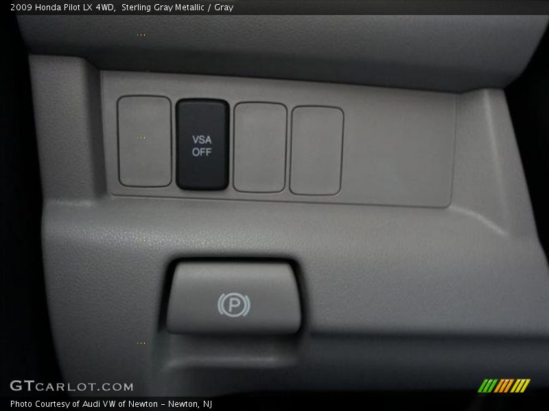 Sterling Gray Metallic / Gray 2009 Honda Pilot LX 4WD