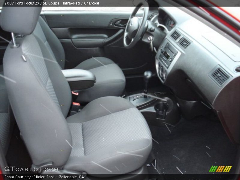 Infra-Red / Charcoal 2007 Ford Focus ZX3 SE Coupe