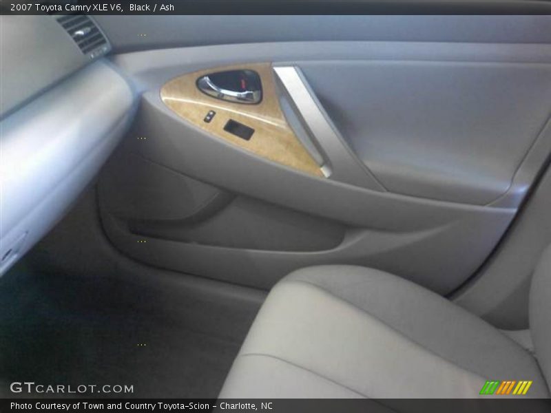 Black / Ash 2007 Toyota Camry XLE V6