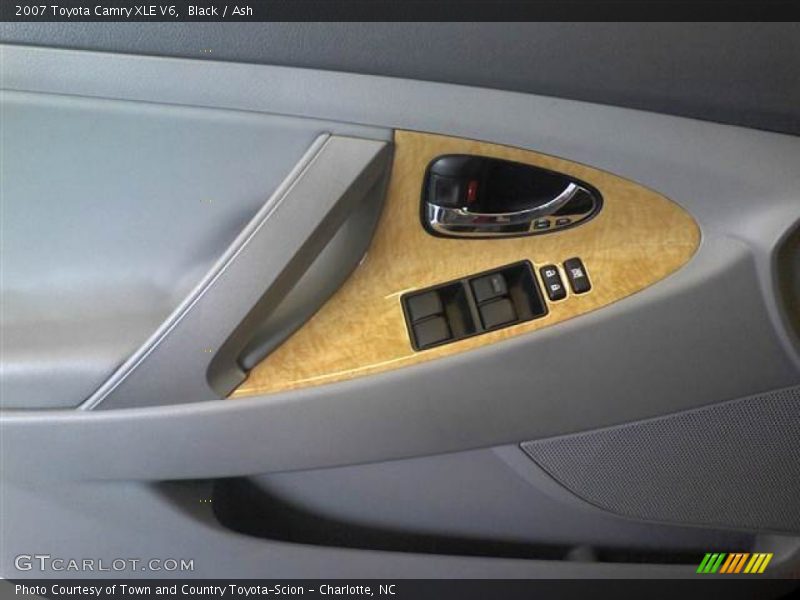 Black / Ash 2007 Toyota Camry XLE V6