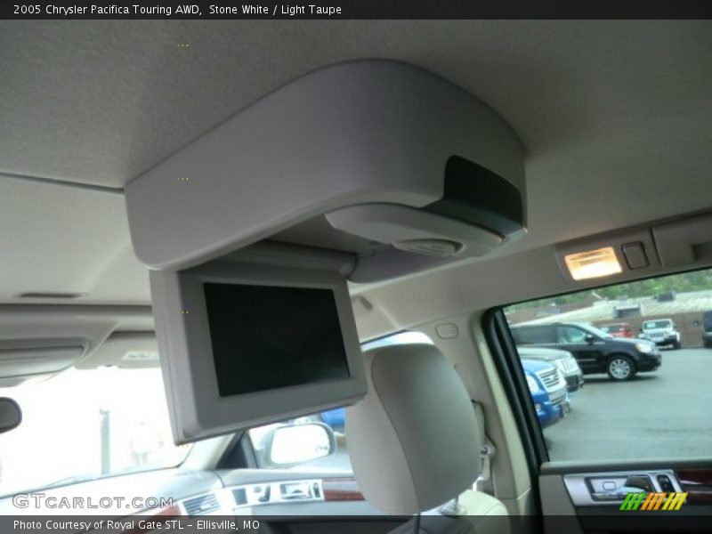 Stone White / Light Taupe 2005 Chrysler Pacifica Touring AWD