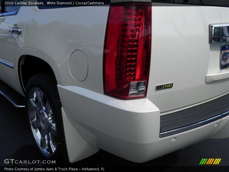 White Diamond / Cocoa/Cashmere 2009 Cadillac Escalade