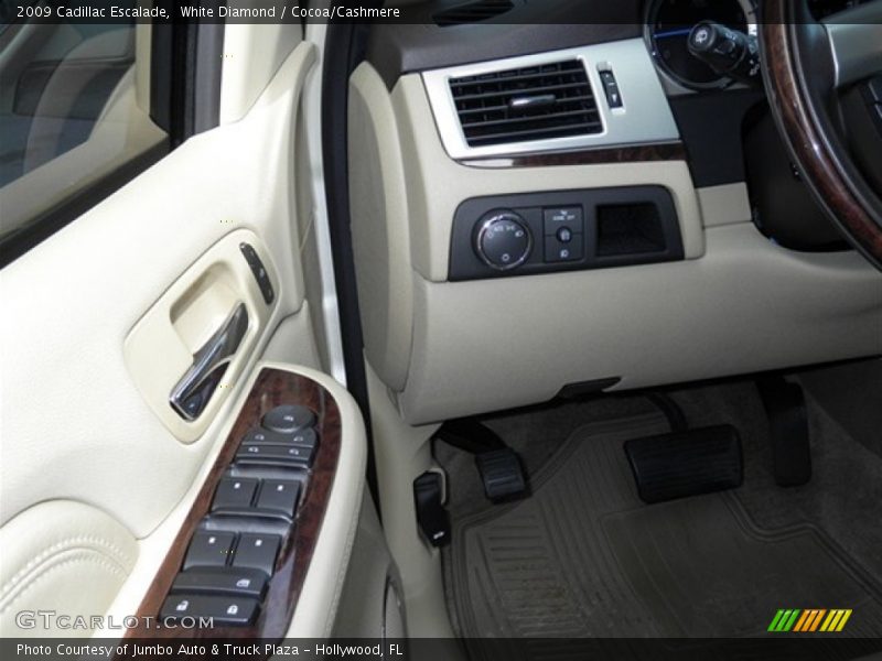 White Diamond / Cocoa/Cashmere 2009 Cadillac Escalade
