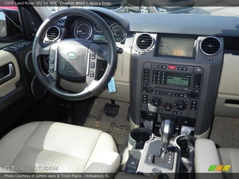 Chawton White / Alpaca Beige 2005 Land Rover LR3 V8 HSE