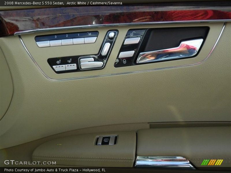 Arctic White / Cashmere/Savanna 2008 Mercedes-Benz S 550 Sedan