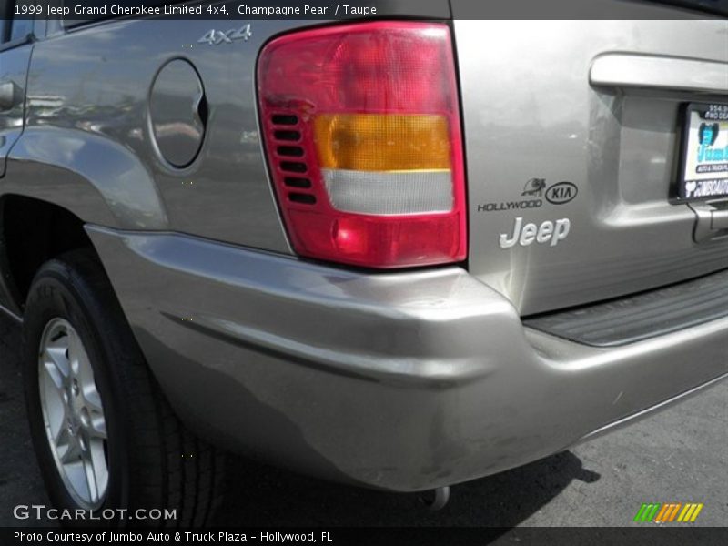 Champagne Pearl / Taupe 1999 Jeep Grand Cherokee Limited 4x4
