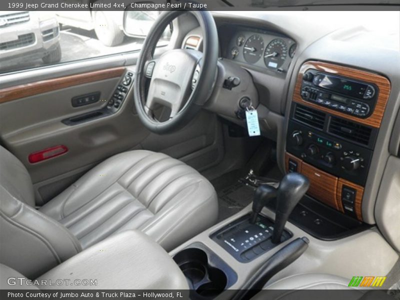 Champagne Pearl / Taupe 1999 Jeep Grand Cherokee Limited 4x4