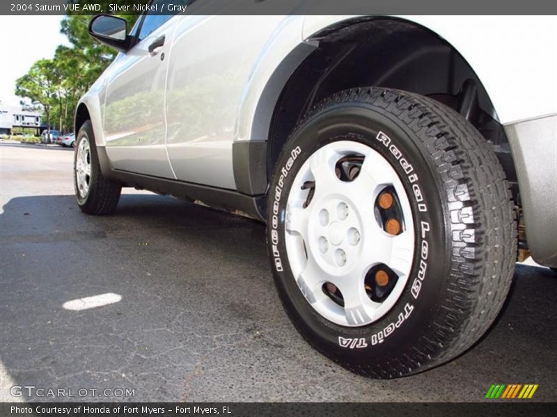Silver Nickel / Gray 2004 Saturn VUE AWD