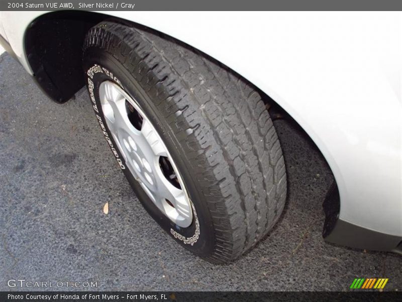 Silver Nickel / Gray 2004 Saturn VUE AWD