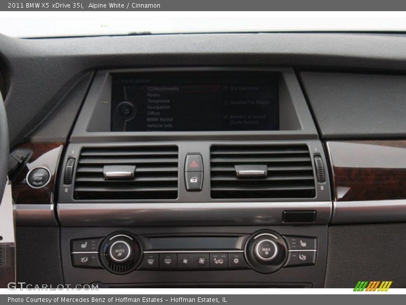 Alpine White / Cinnamon 2011 BMW X5 xDrive 35i