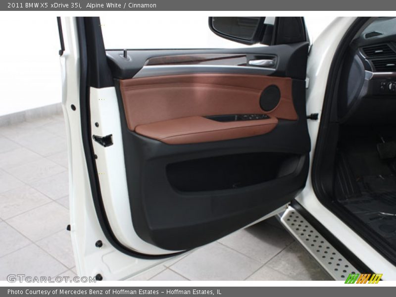 Alpine White / Cinnamon 2011 BMW X5 xDrive 35i