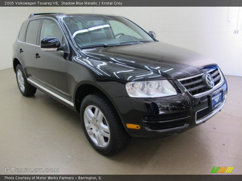 Shadow Blue Metallic / Kristal Grey 2005 Volkswagen Touareg V8