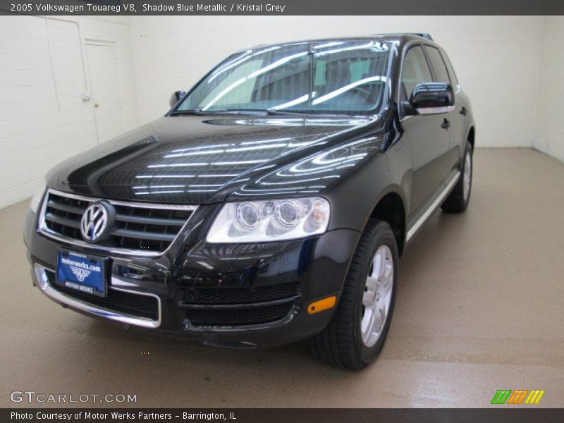 Shadow Blue Metallic / Kristal Grey 2005 Volkswagen Touareg V8