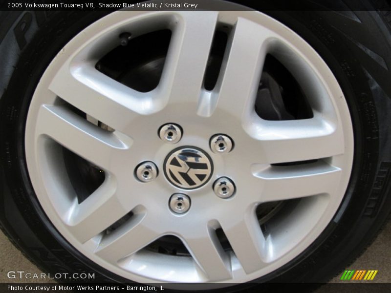 Shadow Blue Metallic / Kristal Grey 2005 Volkswagen Touareg V8