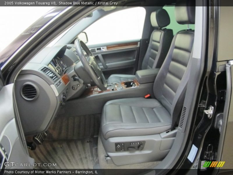 Shadow Blue Metallic / Kristal Grey 2005 Volkswagen Touareg V8