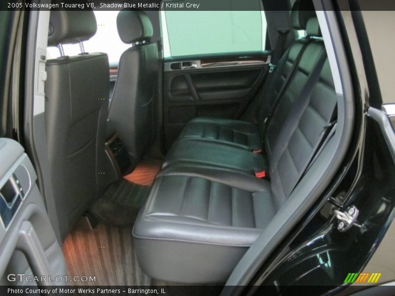 Shadow Blue Metallic / Kristal Grey 2005 Volkswagen Touareg V8