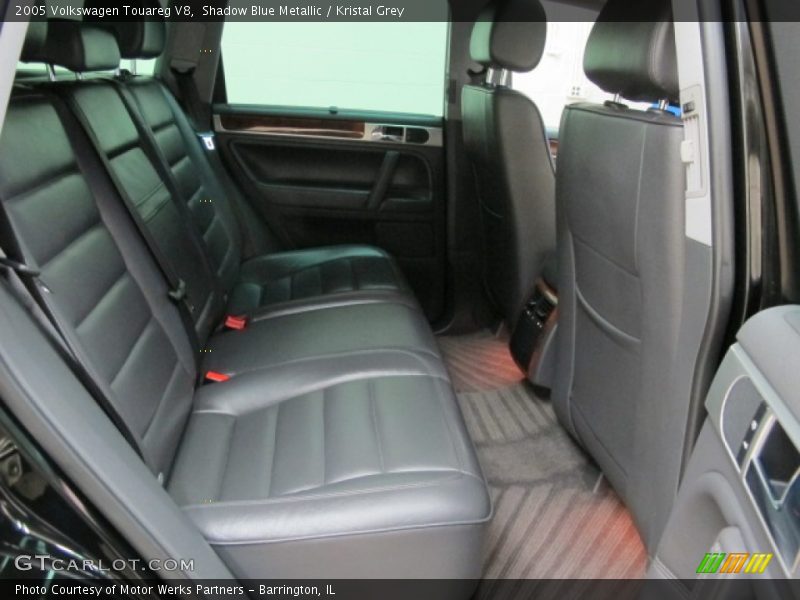 Shadow Blue Metallic / Kristal Grey 2005 Volkswagen Touareg V8