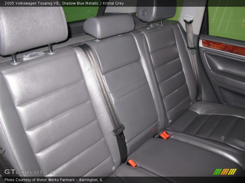 Shadow Blue Metallic / Kristal Grey 2005 Volkswagen Touareg V8