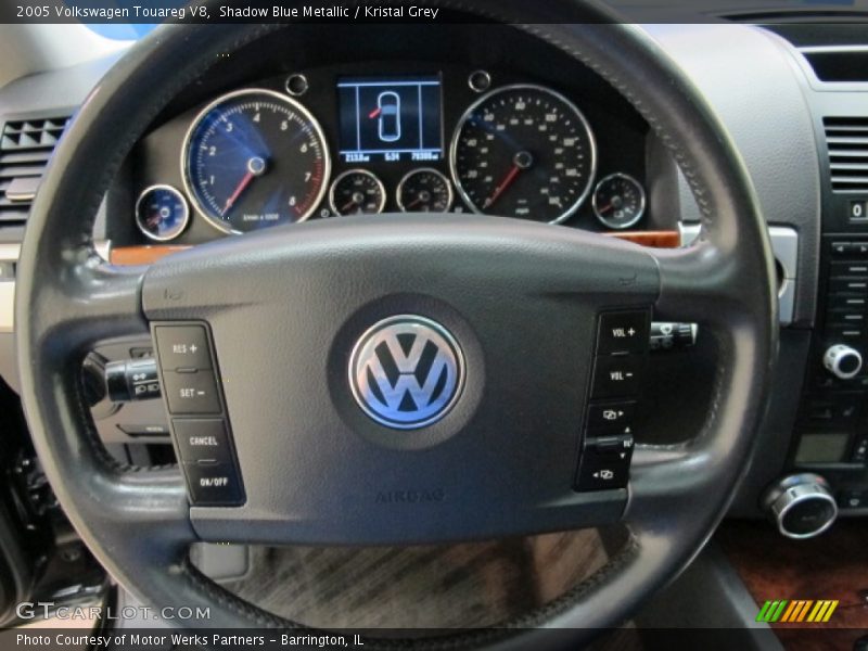 Shadow Blue Metallic / Kristal Grey 2005 Volkswagen Touareg V8