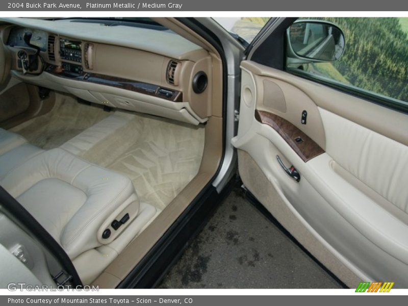 Platinum Metallic / Medium Gray 2004 Buick Park Avenue