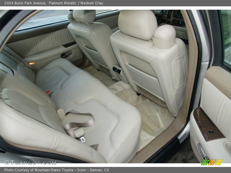 Platinum Metallic / Medium Gray 2004 Buick Park Avenue