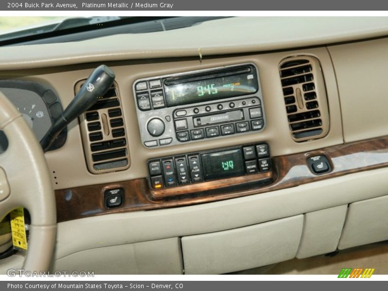 Platinum Metallic / Medium Gray 2004 Buick Park Avenue