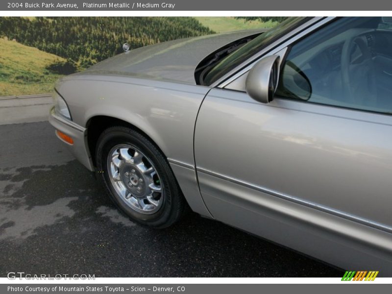 Platinum Metallic / Medium Gray 2004 Buick Park Avenue