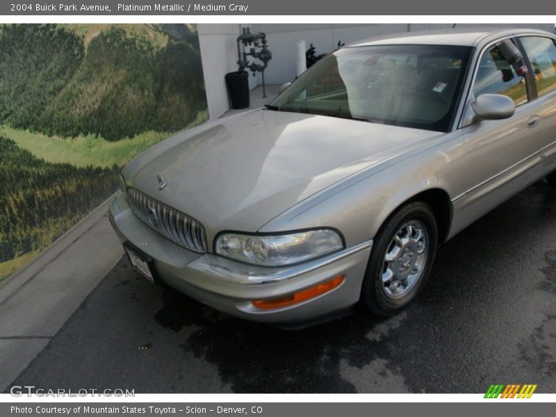 Platinum Metallic / Medium Gray 2004 Buick Park Avenue